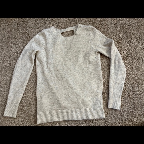 Loft Women’s Sweater Size Extra Small - Picture 9 of 11
